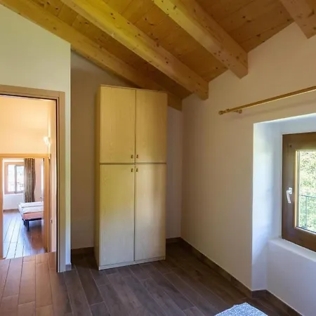 'genf' Mit Blick Aufs Wasser By Interhome